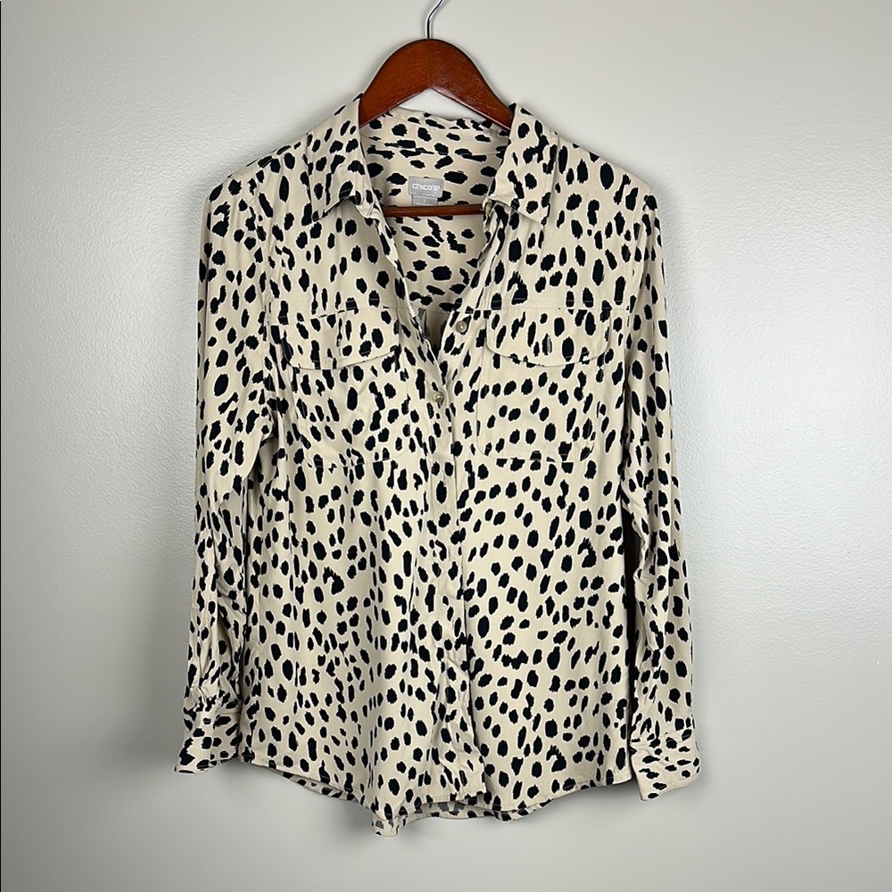 Chico’s Woman’s Size 1 8/10 Leopard Print Long Sleeve Button Down Top